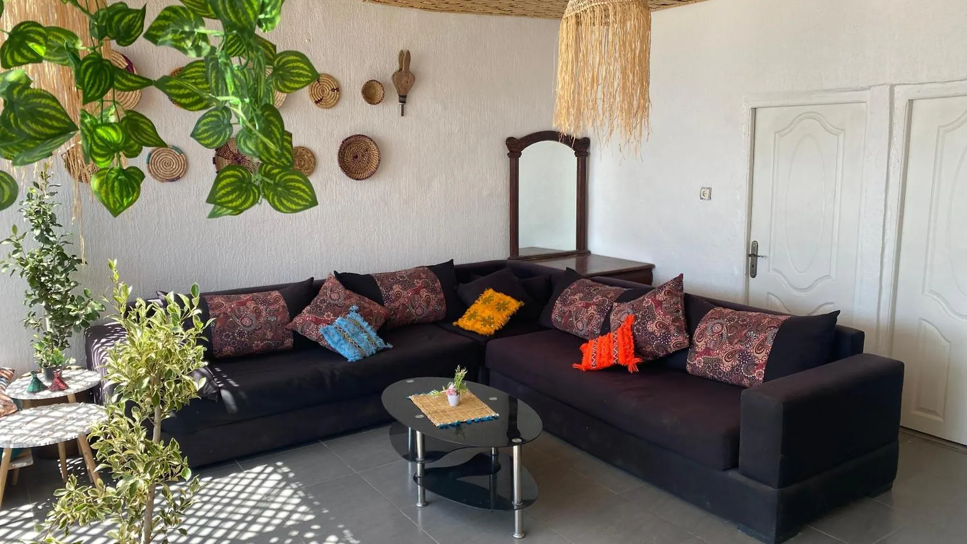 Pensión Hotel Amazigh Surf House Agadir Marruecos
