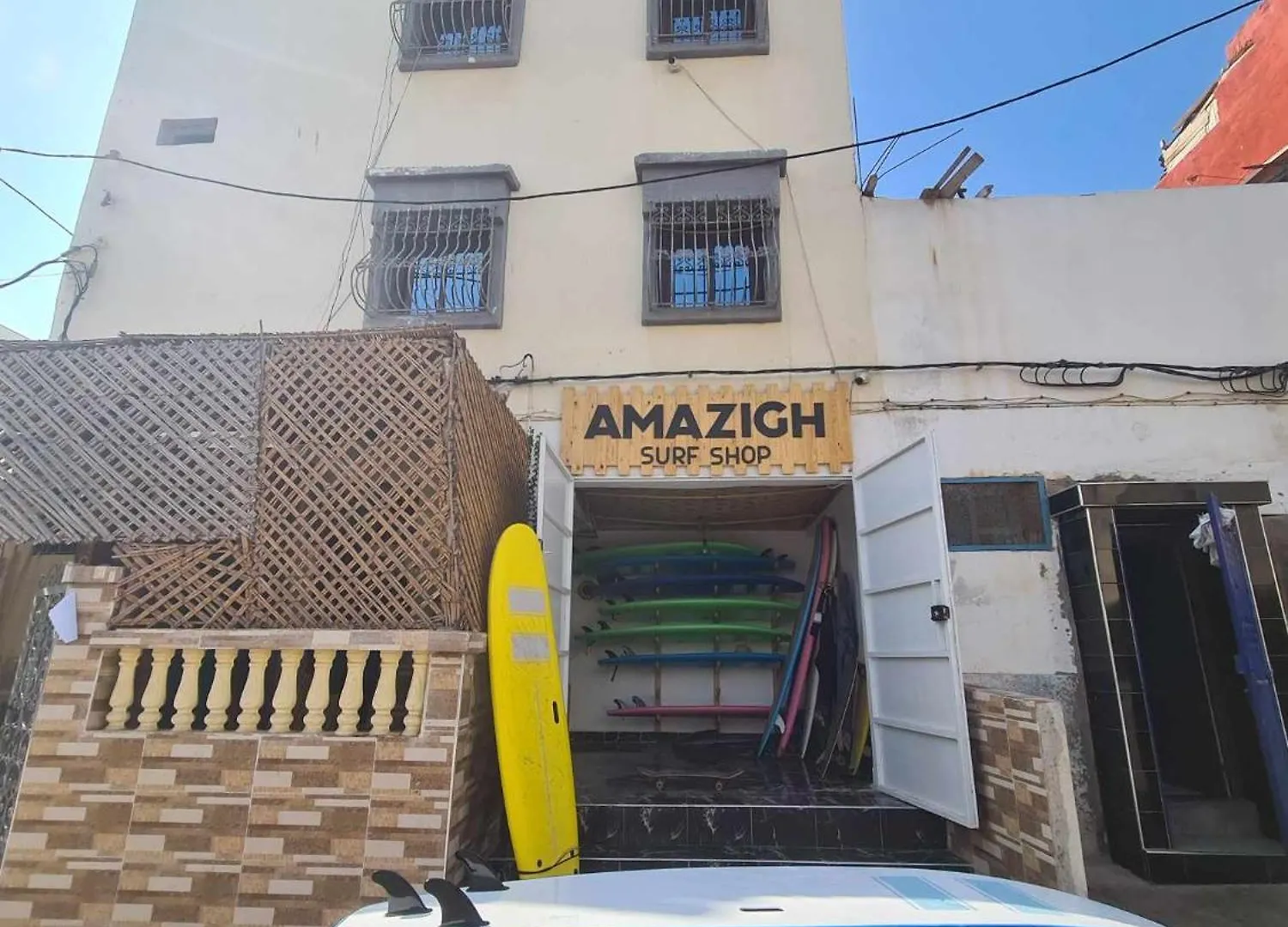 Pensión Hotel Amazigh Surf House Agadir Marruecos